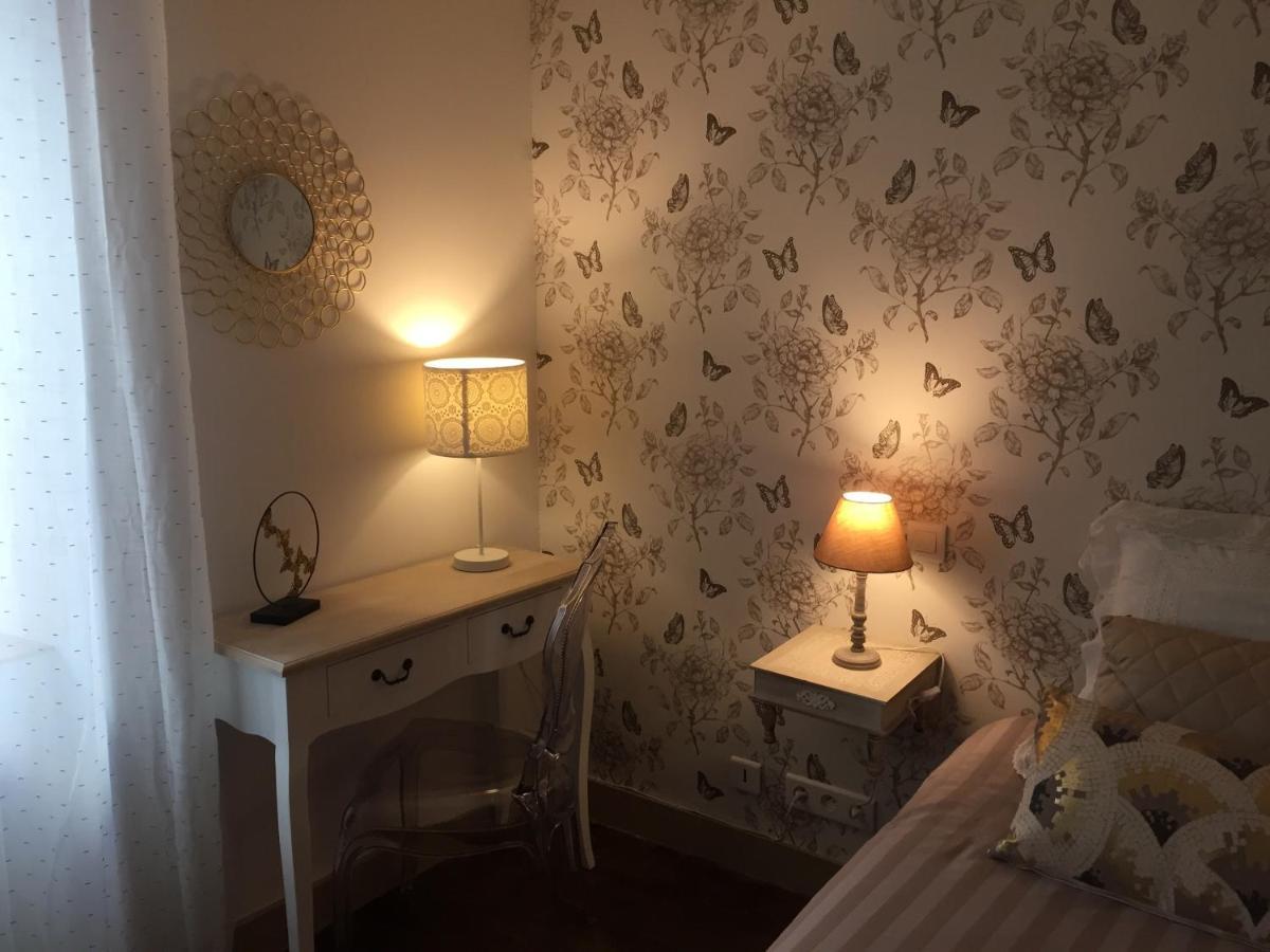 De Charme Et D'Eau Bed & Breakfast Saint-Savinien Exterior photo
